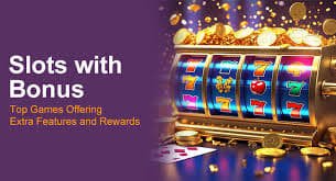 မြန်မာ ကစားသမား Android ဖုန်းတွင် gold88star APP တပ်ဆင်နေသောမြင်ကွင်း